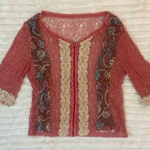 ONE OF A KIND VINTAGE Y2K CROCHET CARDIGAN WITH AMAZING DETAILING!!